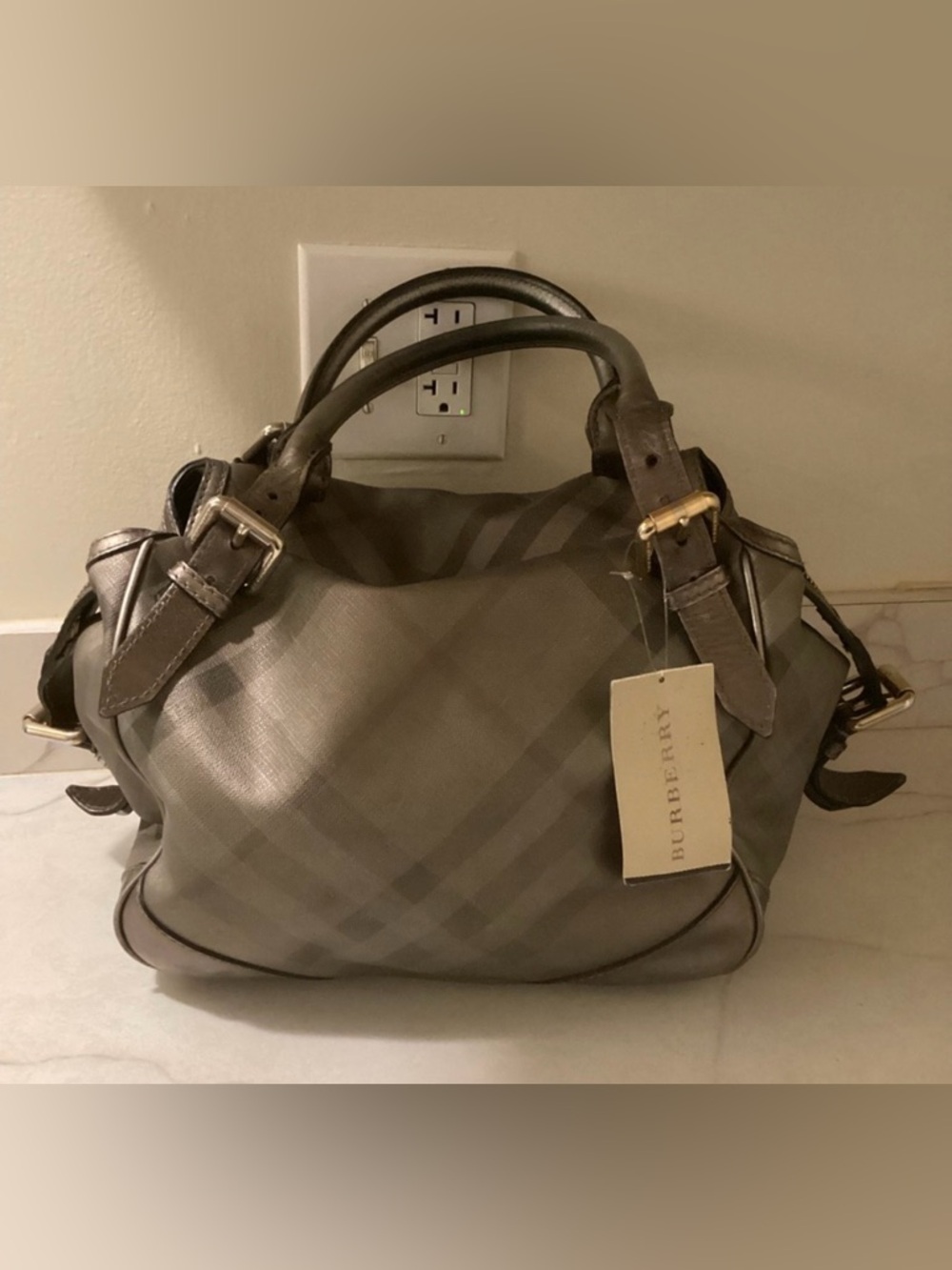 Burberry Nova Check Silver Leather Tote Bag, NFS - Picture 2 of 11